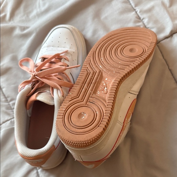 Nike Sneakers White and Peach - Picture 7 of 12